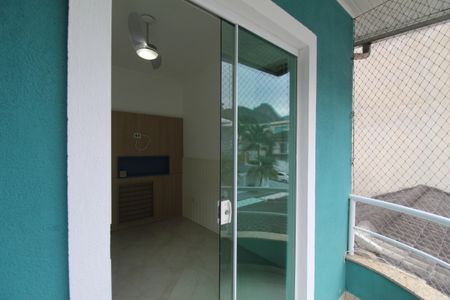 Casa de condomínio à venda com 350m², 4 quartos e 2 vagasQuarto 2 - Varanda