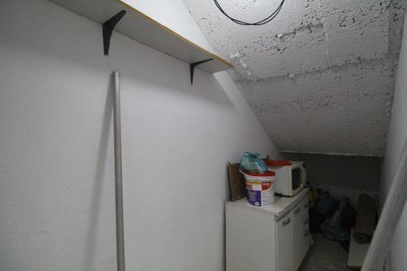 Casa de condomínio à venda com 350m², 4 quartos e 2 vagasDepósito 