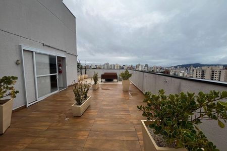 Apartamento à venda com 37m², 2 quartos e sem vaga Apartamento à venda com 37m², 2 quartos e sem vagaTerraço