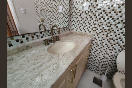 Apartamento para alugar com 350m², 3 quartos e 3 vagasBanheiro da Suíte 3