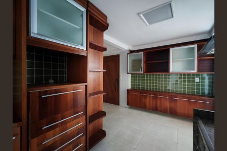 Apartamento para alugar com 350m², 3 quartos e 3 vagasCozinha