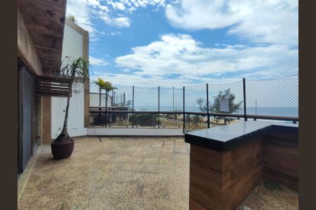 Apartamento para alugar com 350m², 3 quartos e 3 vagasVaranda