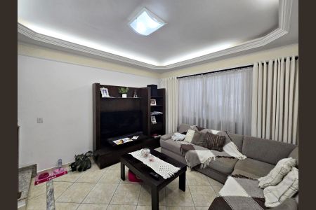 Casa à venda com 130m², 3 quartos e 2 vagasSala 