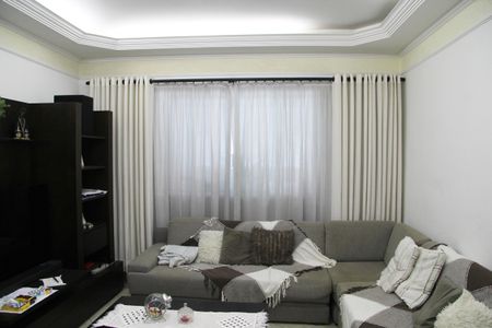 Casa à venda com 130m², 3 quartos e 2 vagasSala 