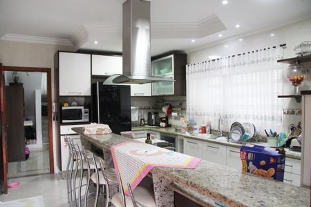 Casa à venda com 130m², 3 quartos e 2 vagasCozinha 