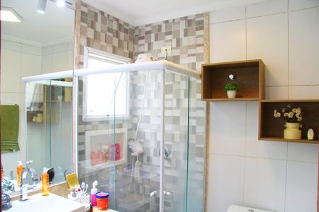 Casa à venda com 130m², 3 quartos e 2 vagasBanheiro da Suíte