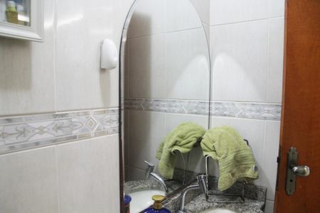 Casa à venda com 130m², 3 quartos e 2 vagasLavabo 