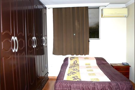 Casa à venda com 200m², 5 quartos e 5 vagasQuarto 2 - Suíte