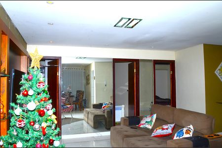 Casa à venda com 200m², 5 quartos e 5 vagasSala