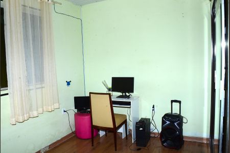 Casa à venda com 200m², 5 quartos e 5 vagasQuarto 3