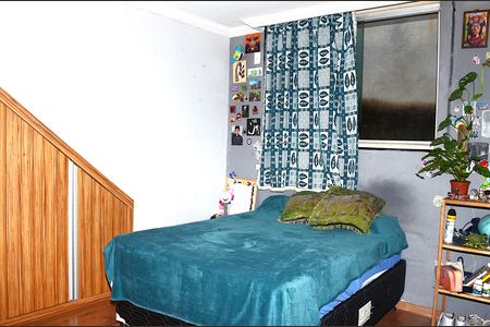 Casa à venda com 200m², 5 quartos e 5 vagasQuarto 2