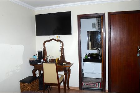 Casa à venda com 200m², 5 quartos e 5 vagasQuarto 2 - Suíte