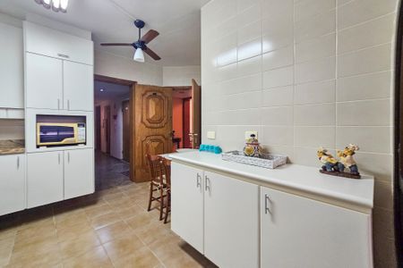 Apartamento para alugar com 130m², 3 quartos e 2 vagasCozinha
