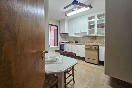 Apartamento para alugar com 130m², 3 quartos e 2 vagasCozinha