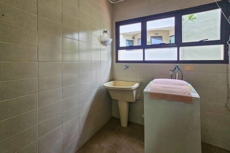 Apartamento para alugar com 130m², 3 quartos e 2 vagasÁrea de serviço