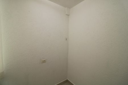 Casa à venda com 58m², 2 quartos e 2 vagasCloset