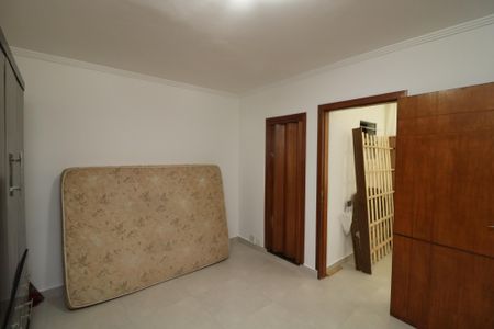 Casa à venda com 58m², 2 quartos e 2 vagasSuíte 2