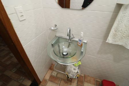 Casa à venda com 58m², 2 quartos e 2 vagasBanheiro