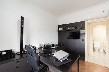 Apartamento à venda com 157m², 3 quartos e 2 vagasQuarto 3