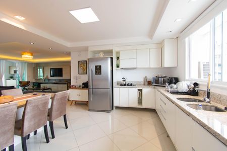 Apartamento à venda com 157m², 3 quartos e 2 vagasCozinha