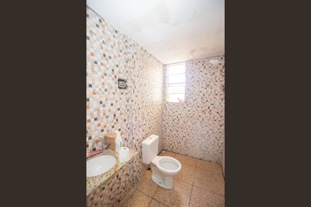 Casa à venda com 592m², 5 quartos e 2 vagasBanheiro Social - Kitnet