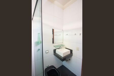 Casa à venda com 592m², 5 quartos e 2 vagasBanheiro Social