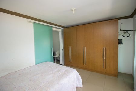 Casa à venda com 592m², 5 quartos e 2 vagasQuarto Suíte