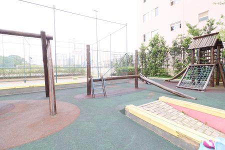 Apartamento para alugar com 65m², 2 quartos e 1 vagaÁrea comum - Playground