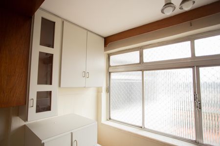 Apartamento à venda com 68m², 2 quartos e 1 vagaÁREA DE SERVIÇO