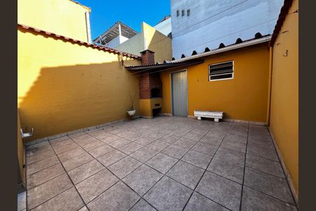 Casa à venda com 123m², 2 quartos e 2 vagas