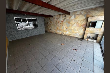 Casa à venda com 123m², 2 quartos e 2 vagas