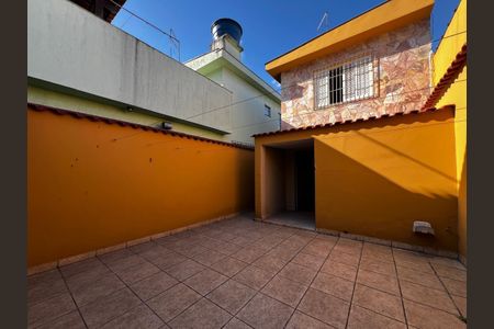 Casa à venda com 123m², 2 quartos e 2 vagas