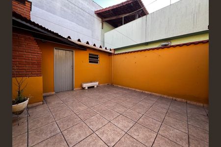 Casa à venda com 123m², 2 quartos e 2 vagas