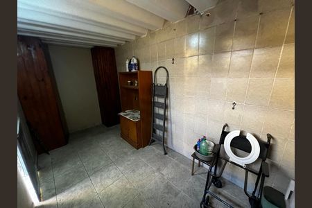 Casa à venda com 123m², 2 quartos e 2 vagas