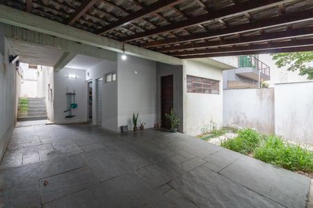 Casa à venda com 250m², 3 quartos e 3 vagasGaragem