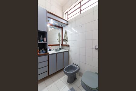 Casa à venda com 250m², 3 quartos e 3 vagasBanheiro da Suíte