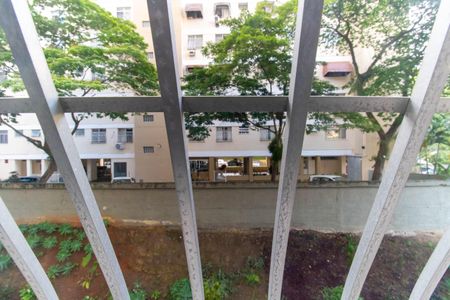 Vista do Quarto 1 de apartamento para alugar com 2 quartos, 52m² em Santa Rosa, Niterói