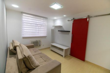 Sala de apartamento para alugar com 2 quartos, 52m² em Santa Rosa, Niterói