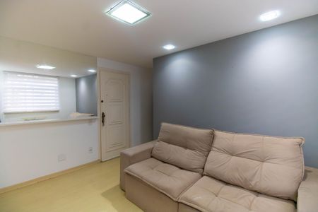 Sala de apartamento para alugar com 2 quartos, 52m² em Santa Rosa, Niterói