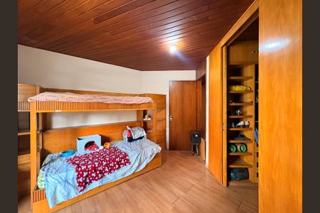 Apartamento à venda com 350m², 4 quartos e 3 vagasSuite 2