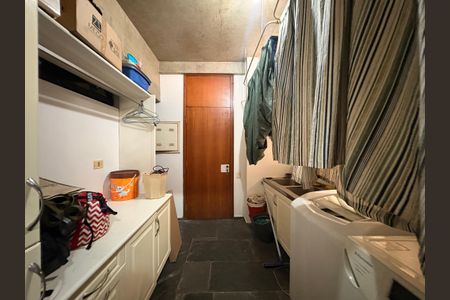 Apartamento à venda com 350m², 4 quartos e 3 vagasLavanderia