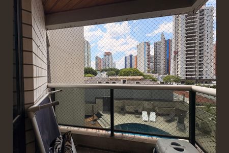 Apartamento à venda com 350m², 4 quartos e 3 vagasSacada da suíte 2