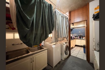 Apartamento à venda com 350m², 4 quartos e 3 vagasLavanderia