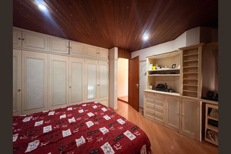 Apartamento à venda com 350m², 4 quartos e 3 vagasSuite 3