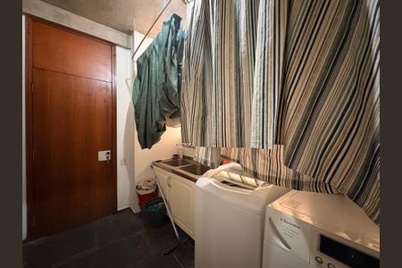 Apartamento à venda com 350m², 4 quartos e 3 vagasLavanderia