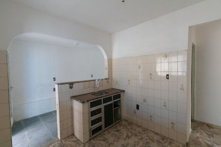 Casa à venda com 130m², 3 quartos e 4 vagas