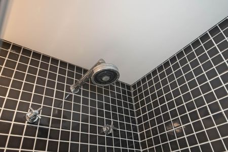 Apartamento para alugar com 64m², 1 quarto e sem vaga Apartamento para alugar com 64m², 1 quarto e sem vagaBanheiro da Suíte