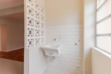 Apartamento à venda com 64m², 2 quartos e sem vaga Apartamento à venda com 64m², 2 quartos e sem vagaCozinha e Área de Serviço