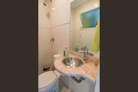 Casa à venda com 250m², 2 quartos e 5 vagas Casa à venda com 250m², 2 quartos e 5 vagasLavabo