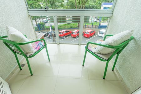 Casa à venda com 250m², 2 quartos e 5 vagas Casa à venda com 250m², 2 quartos e 5 vagasVaranda da suíte 2